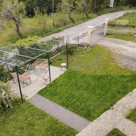 Home Amalias Kompitsion Екстер'єр фото